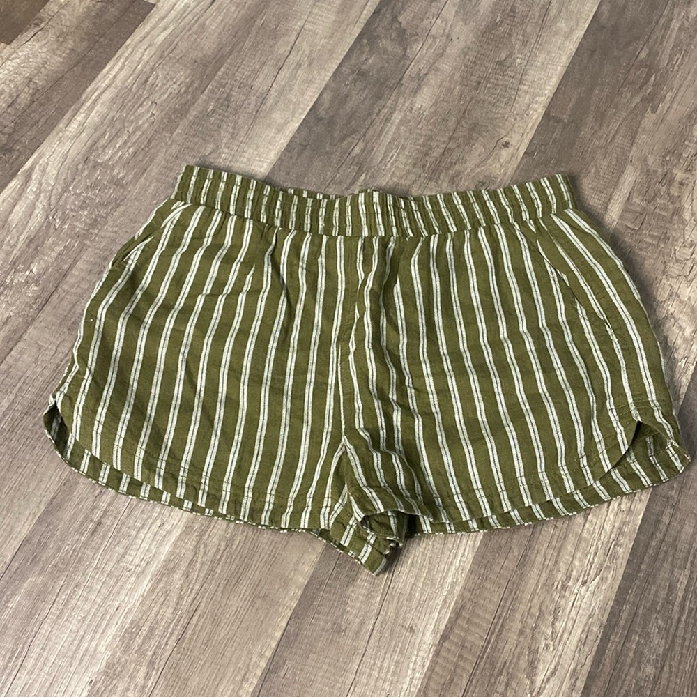 Medium Army Green/White Shorts